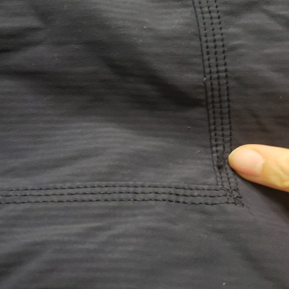 Lululemon Athletica Blue Capri Pants with Wide Waistband Size 6 - Picture 2 of 7